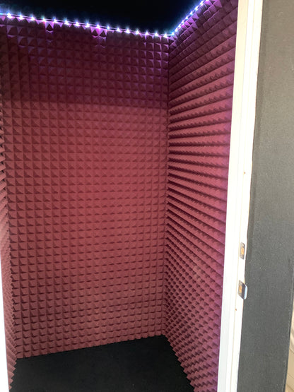 4x4x7'5" Iso Booth